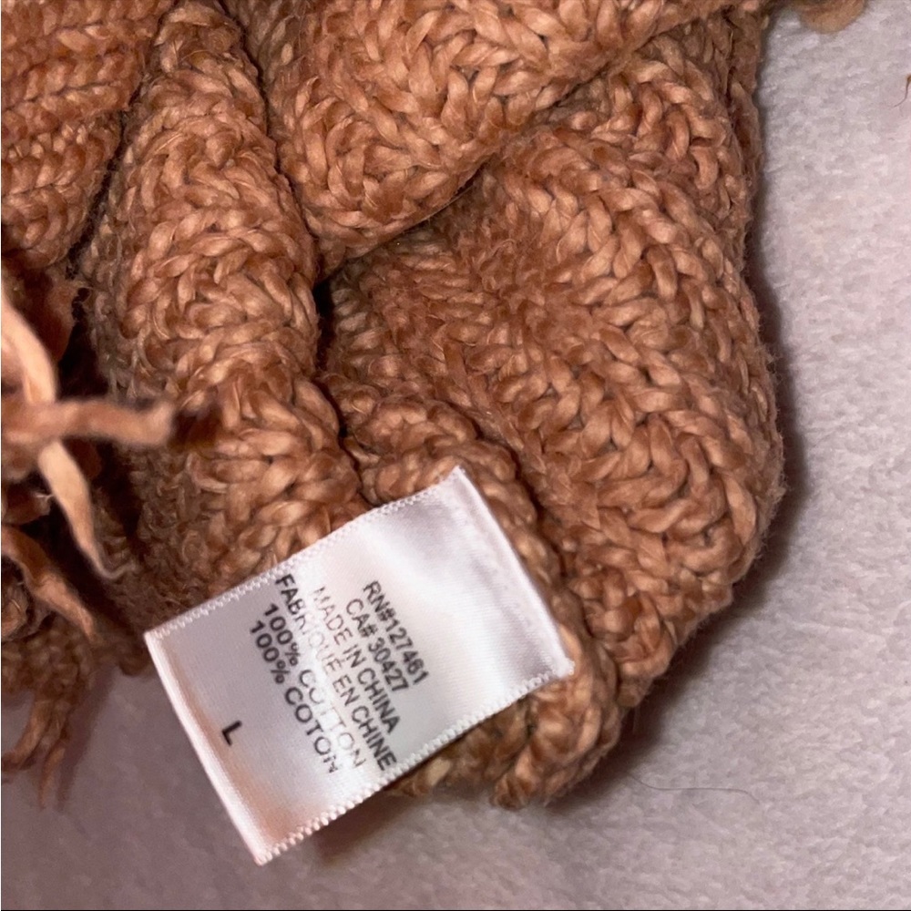 Wildfox Pullover Positano Tan V Neck Sweater size Large - Picture 9 of 9